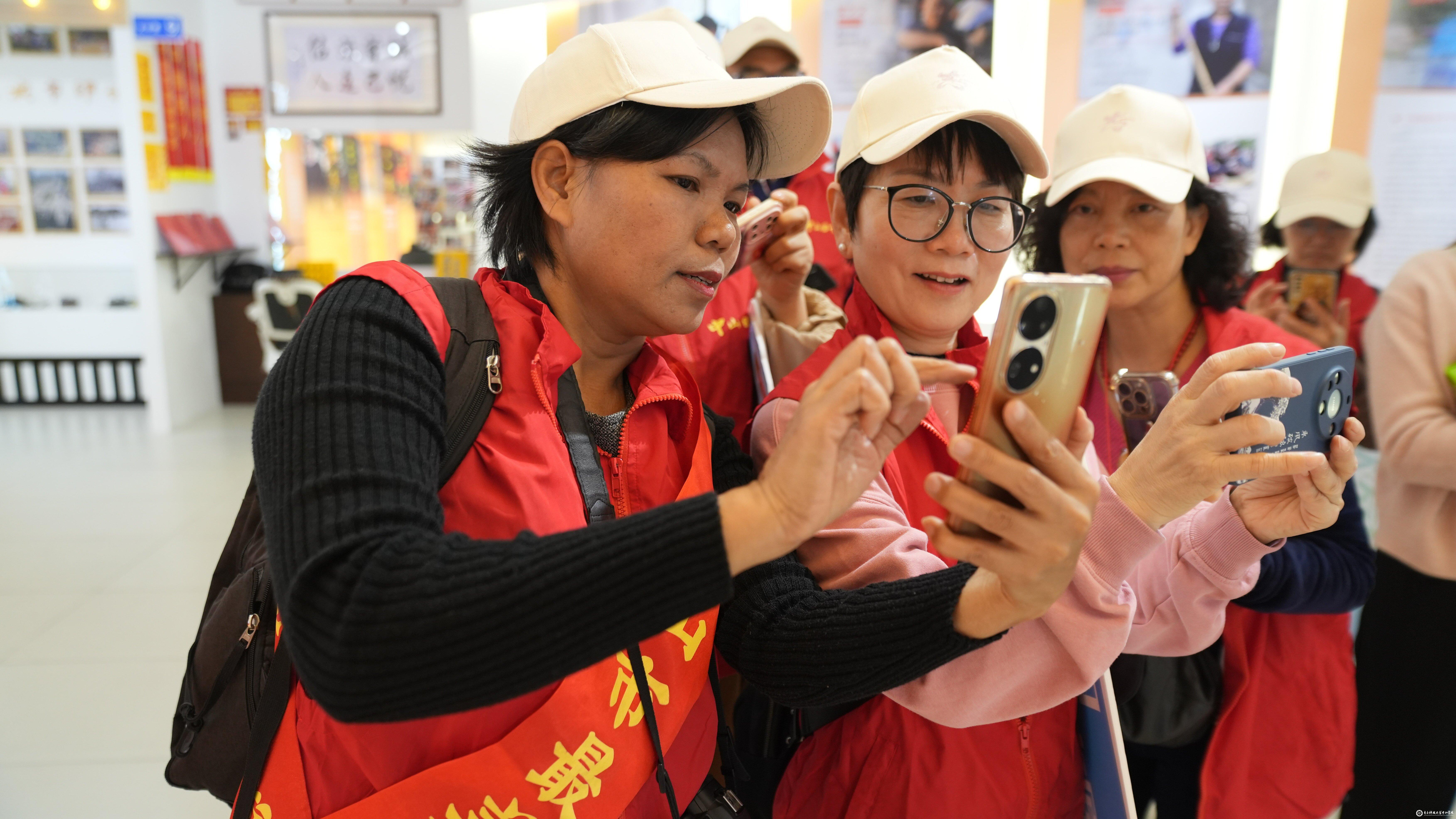 她以光影传递爱和暖